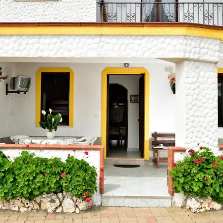 Mariolu 1 Apartment